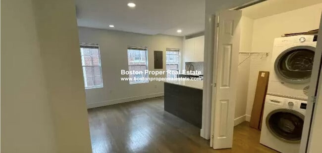 Photo - 61 Joy St Unidad 3