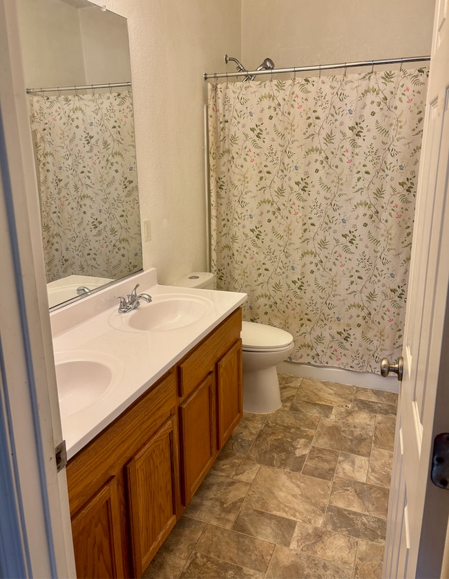 Photo - Cute As A Bug 4/2 *SOLAR* Natomas!  Please reference ad for viewings!