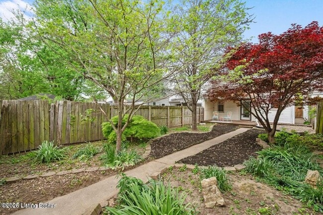 Photo - 722 Camp St