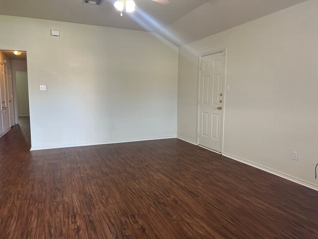 Photo - 2600 Alma Dr Unit B