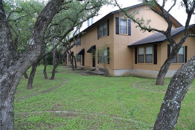 Apartments For Rent In Wimberley Tx With Cats Allowed Photo 4 Deerfield Dr