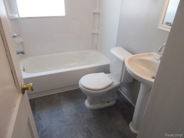 Photo - 113 E Webster Rd