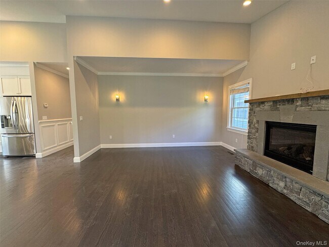 Photo - 1019 Grove St