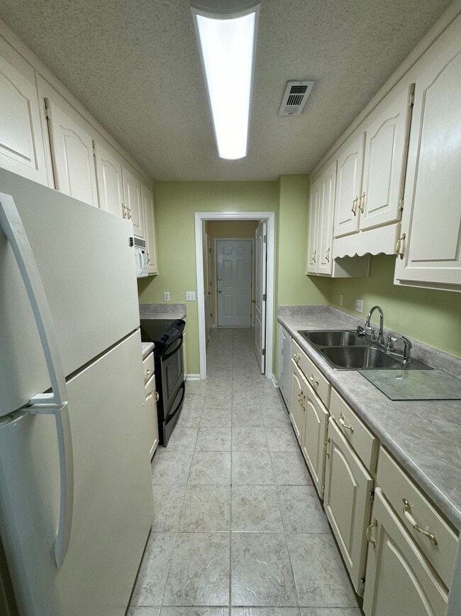 Photo - 120 Palm Dr Unidad 120 Palm Drive