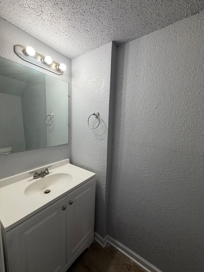 Photo - 4959-4965 Miller Ave Unidad 4959