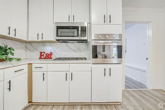Building Photo - 7650 US-69 Rental