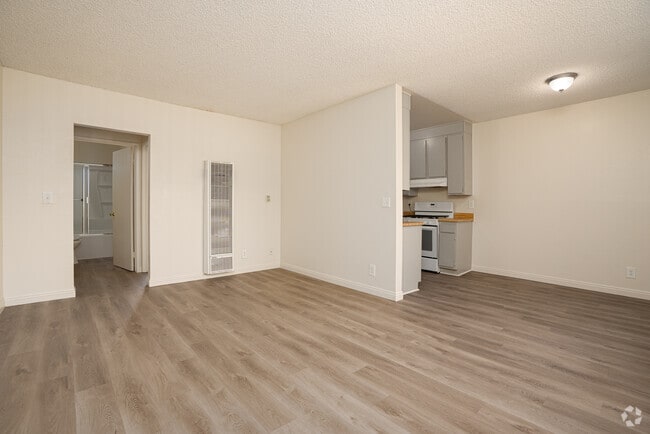 1BR, 1BA - 580SF - Living Room - 7762 Foothill Blvd
