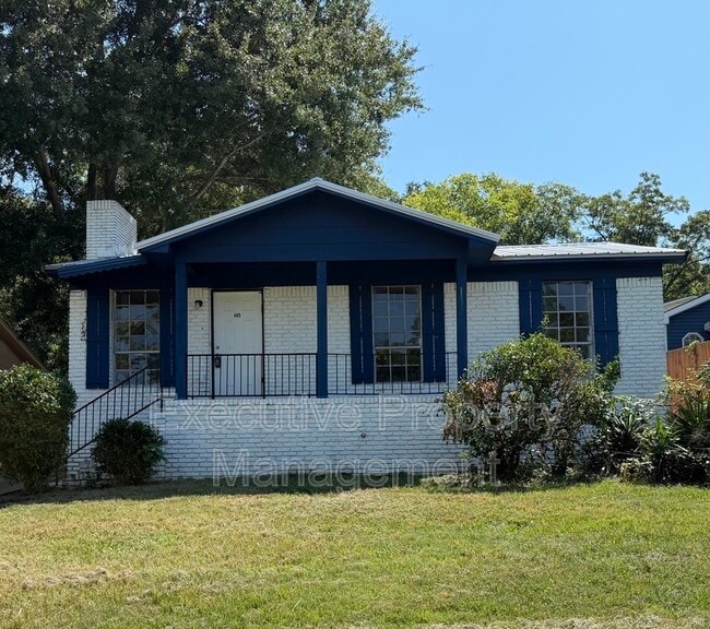 Building Photo - 405 Nevada St