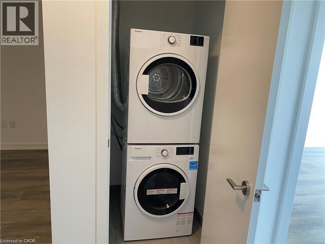 Photo - 5 Wellington St S Unit 1614