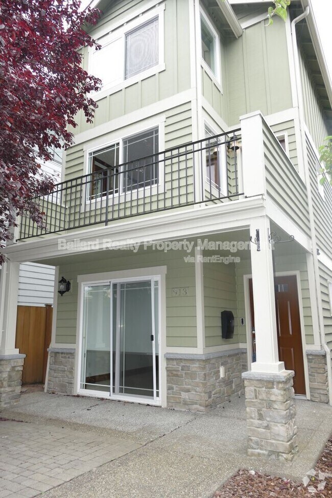 Building Photo - 913 NW 51st St Rental