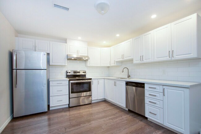 Photo - Spotless 3-Bedroom Legal Basement Apartment For Rent in Oshawa