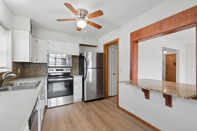 Photo - 4516 Highway 7 Unit 1
