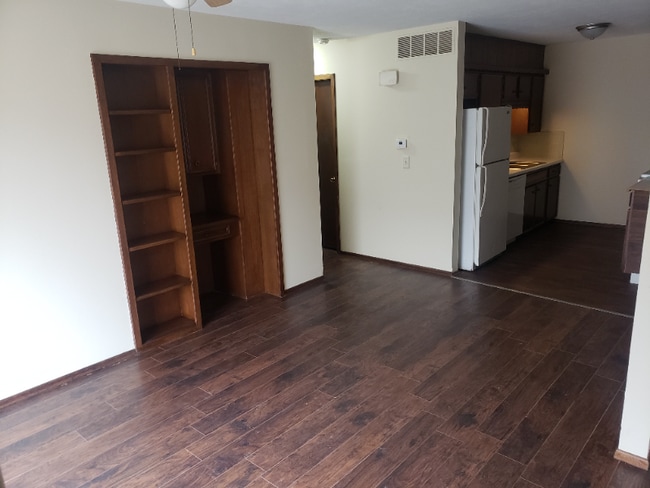 Photo - 3117 S Pinecrest St