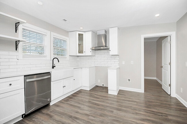 Photo - 4044 Dinglewood Ave