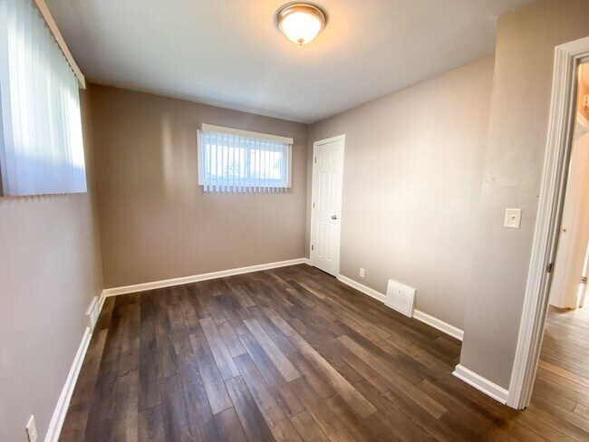 Photo - 5728-5730-5730 N 65th St Unit 5728 (Lower)