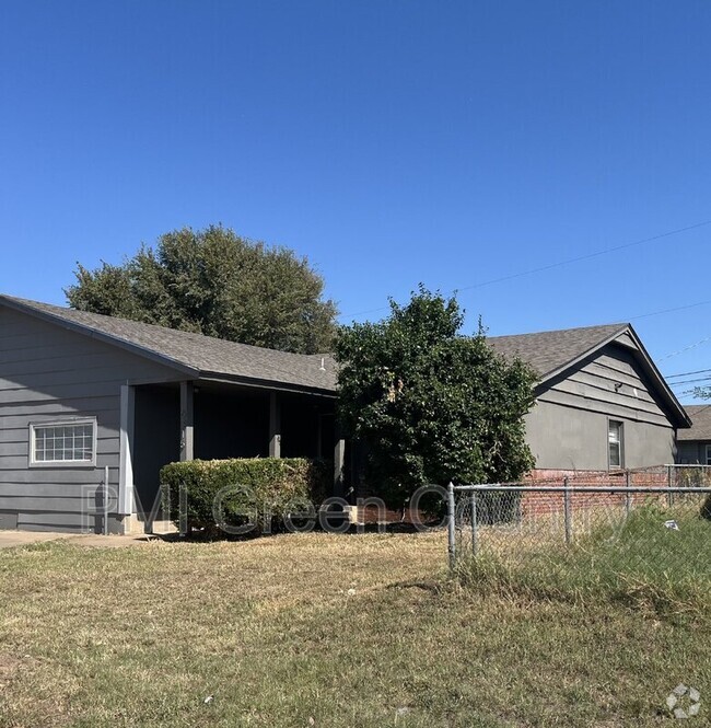 Building Photo - 6315 S Owasso Ave Rental