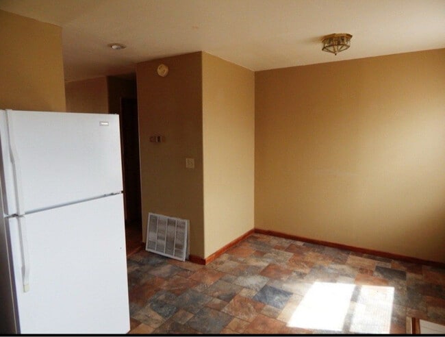 4 Sunset Cir