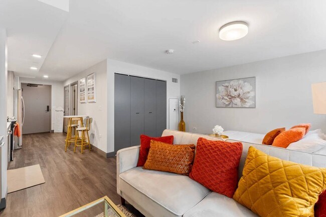 Photo - Millennium on LaSalle