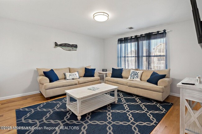 Photo - 32 Niblick St