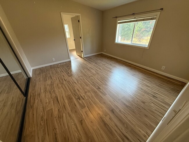 Photo - 6856 NE West Port Madison Rd