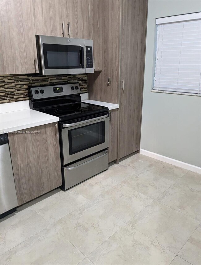 Photo - 7480 NW 17th St Unit 303