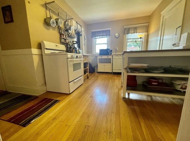 Photo - 116-118 Lafayette Street Unit #2