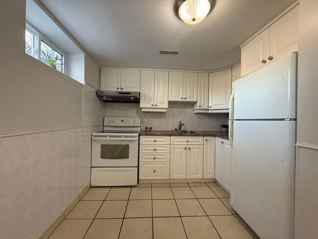 Photo - 145 Commercial St