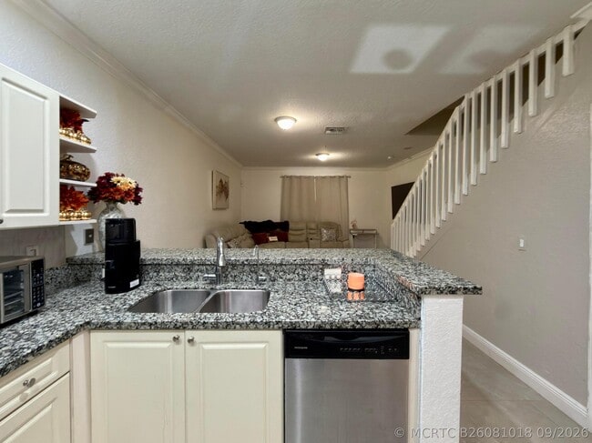 1431 NW 36th Way