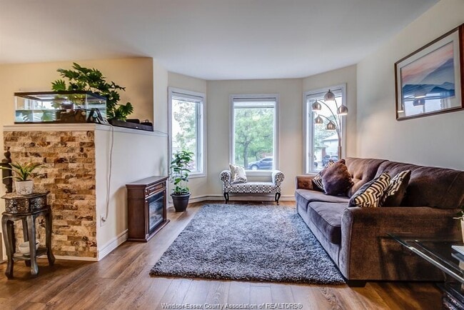 Photo - 3826 Maguire St Unit 1