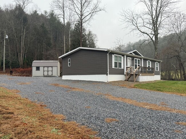 Photo - Quiet furnished retreat located in Erwin- Available NOW!