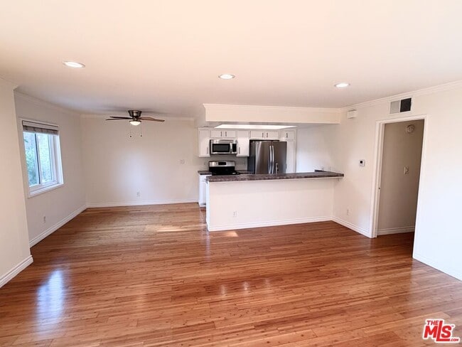 Photo - 2700 Cahuenga Blvd Unit 2209