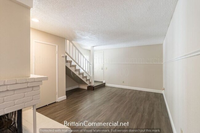 Photo - Spacious Two-Bedroom Townhome w/Modern Int...