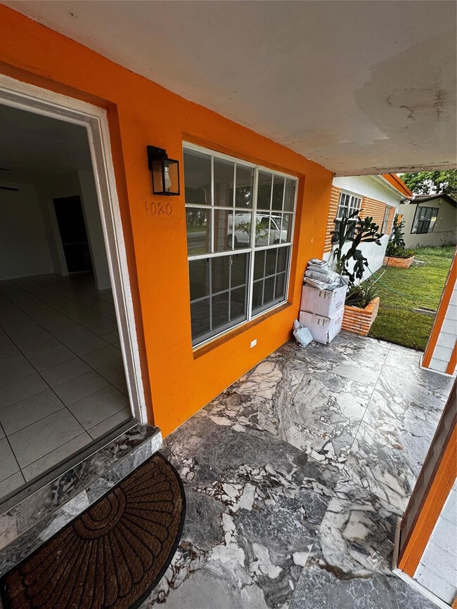 Photo - 1020 Indiana Ave