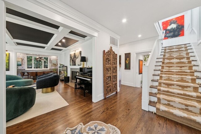Photo - Beautifully Appointed 7-Bedroom Home with Lush Garden Setting in Palo Alto