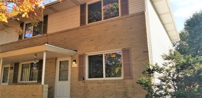 Photo - 5658 Huckleberry St NW