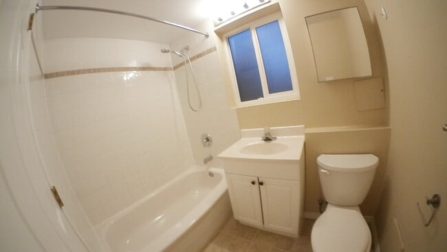 Photo - 859 Paisley Ave