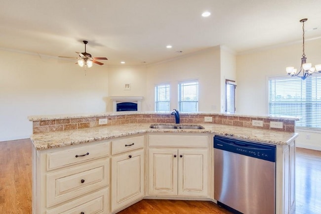 Photo - 5703 W Murfield Dr