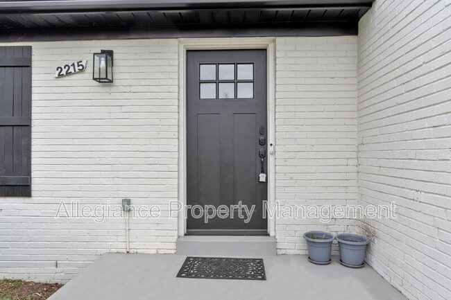 Photo - 2215 Lida Ct