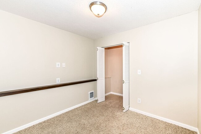 Photo - 2 Bed 2 Bath Townhome in Broad Ripple! Nature Trails!