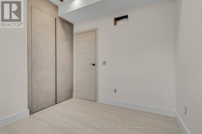Photo - 625 Harvie Ave Unit 04