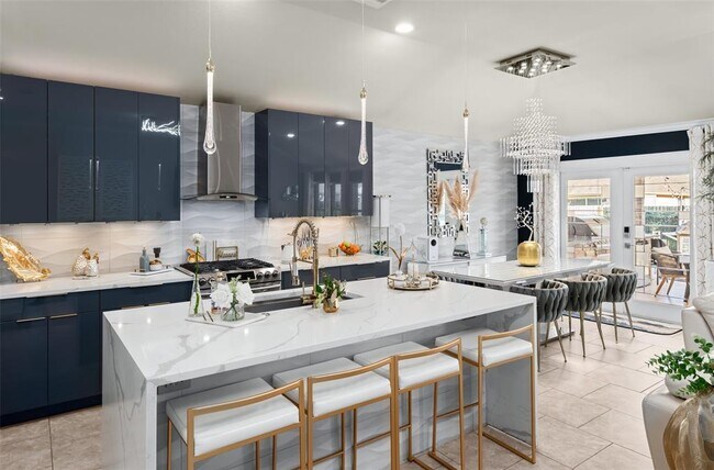 Photo - 355 Evening Star