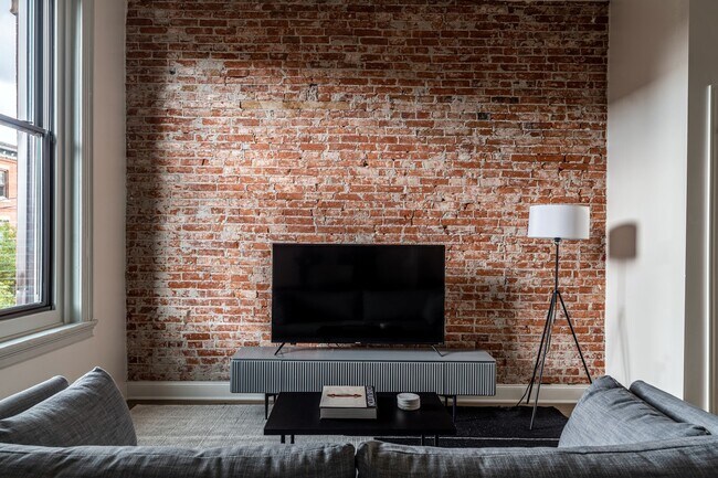 Photo - Luxury On Pine