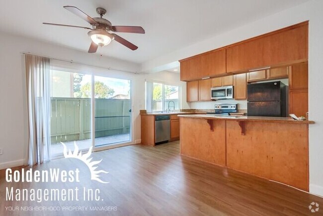 Building Photo - Charming 2Bdm 2Ba Condo Located in the Hea...