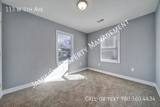 Photo - 113 W 5th Ave