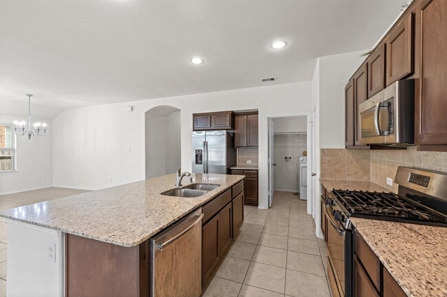 8410 Green Paseo Pl