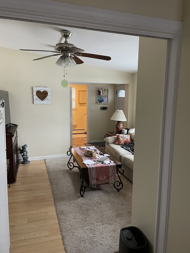 Building Photo - 16 Laurier St Unit 1 Bedroom - 1st Floor