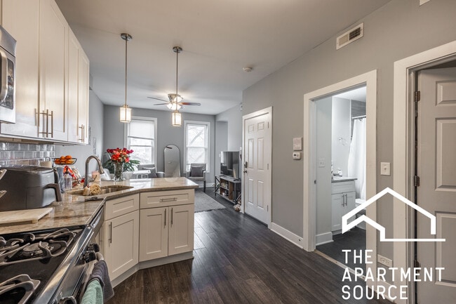 Photo - 1433 N Cleaver St Unit 3F