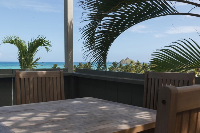 Photo - 22 Aalapapa Pl Unidad Lanikai Cottage