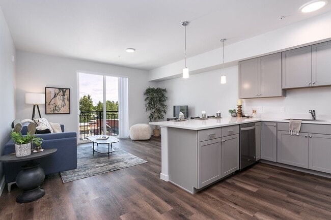 Photo - The Vantage - Bellingham's Premier Apartme...