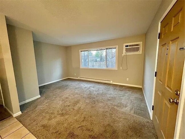 Photo - 1505 Ward Ave. Unit #6